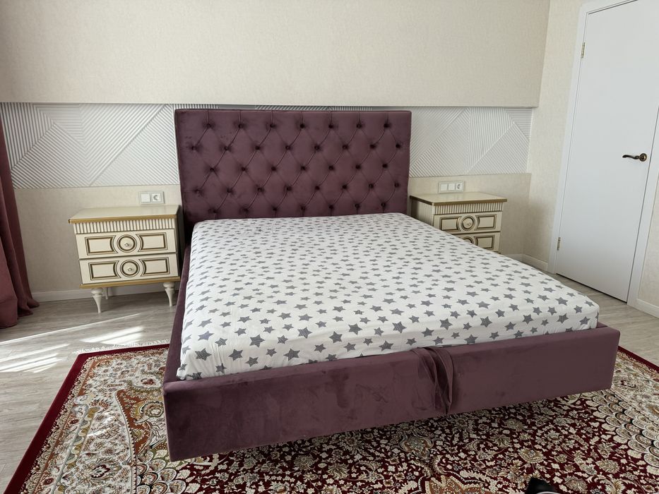 Кровать двуспальная