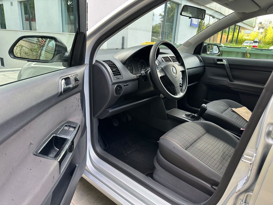 Volkswagen Polo 1.2 benzina / Euro4 /99.000km/geamuri electrice/Servo directie/Aer conditionat/Euro4/pret discutabil