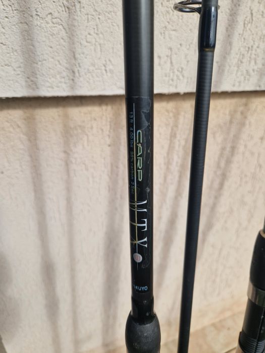 Vand ,  schimb Set 4 Mulinete Okuma + 4 Lansete si husa transport