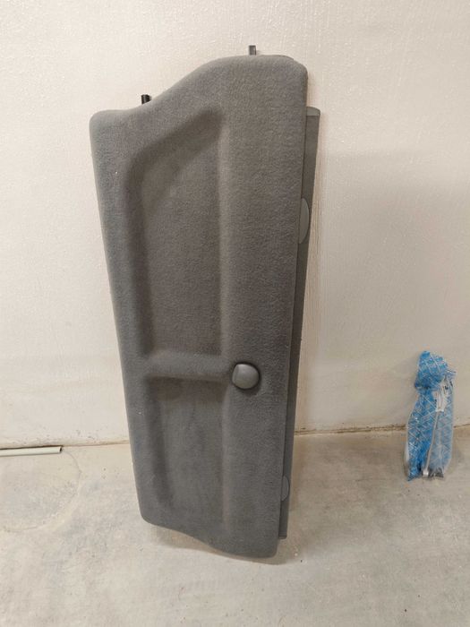 Кора за багажник за Пежо 406 комби 1995 - 2004