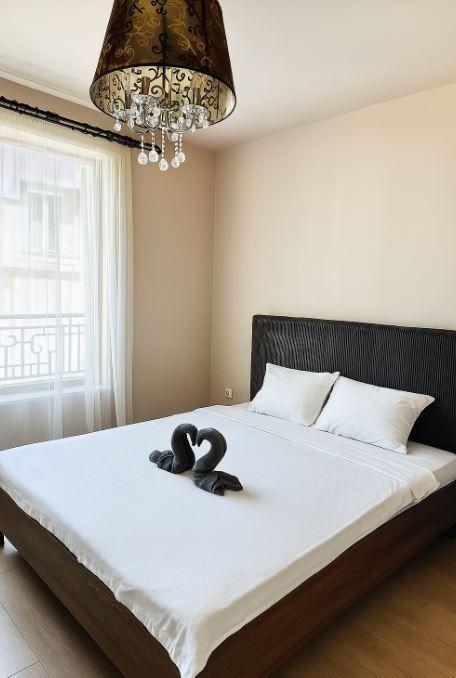 Дава се под наем Тристаен апартамент в Варна, Център - 72 кв.м за 600 € - Снимка #3