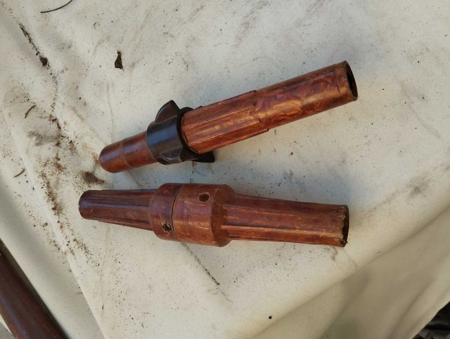 Сварочные соединитель и держак