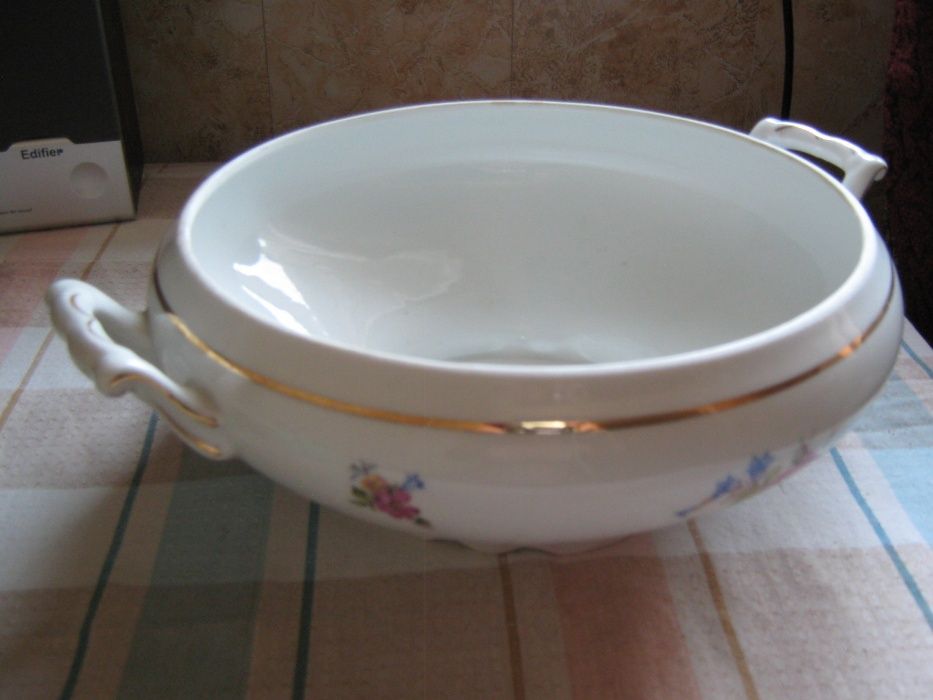 продаю фарфоровые изделия немецкого пр-ва