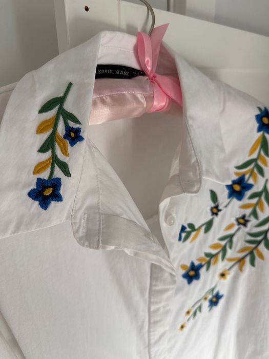 Дамска бродирана риза