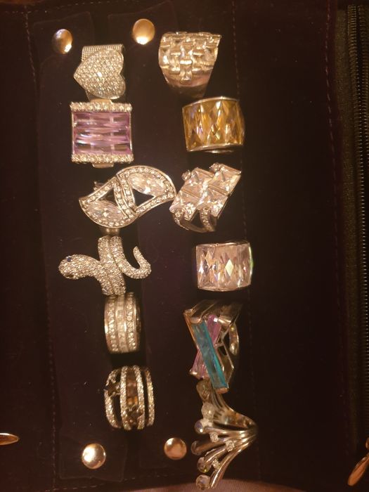 Сребърни бижута.