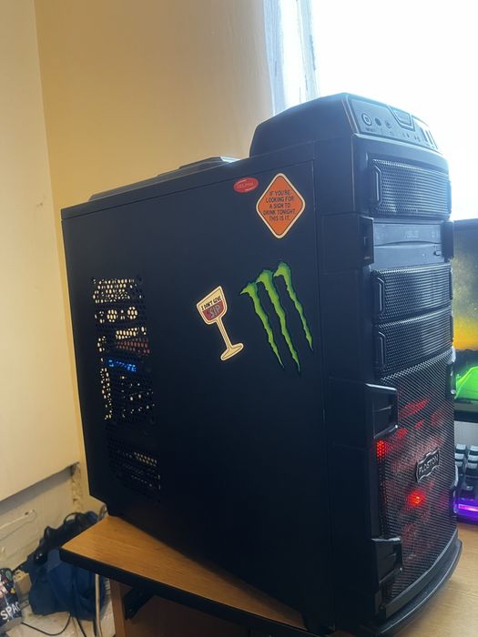 Vand calculator de gaming asrock