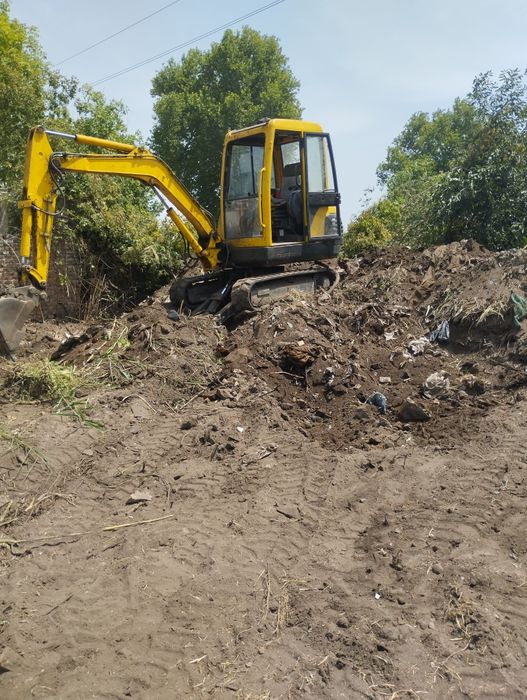 Услуги със Багер и Самосвал