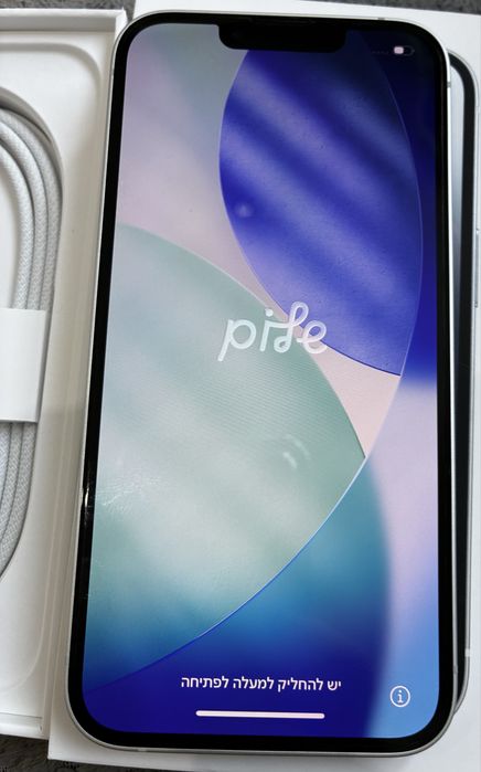 Iphone 16e 128gb телефона е в гаранция