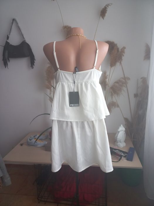 Rochie nouă cu eticheta PIERCE