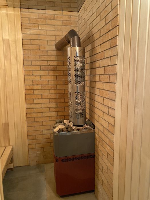 Сауна-баня с бассейном в центре