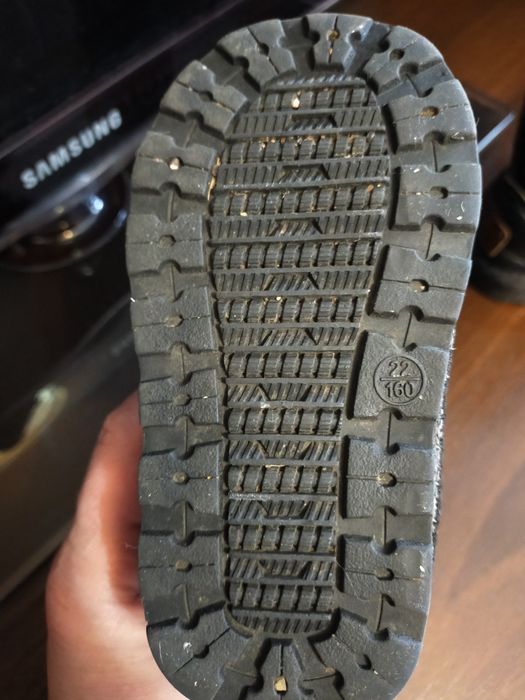 Продам уги детские