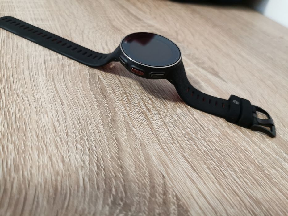 Smartwatch polar vantage titan