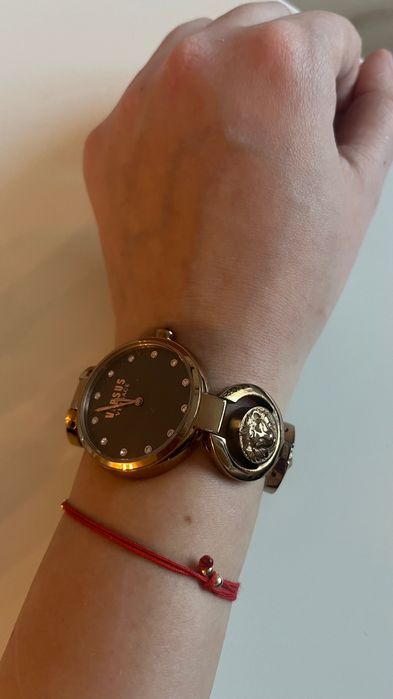 Часовник Версаче