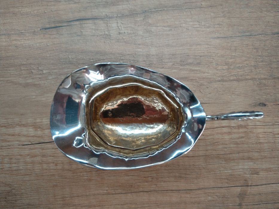 Продавам антикварна Шведска сребърна кана 1926 година