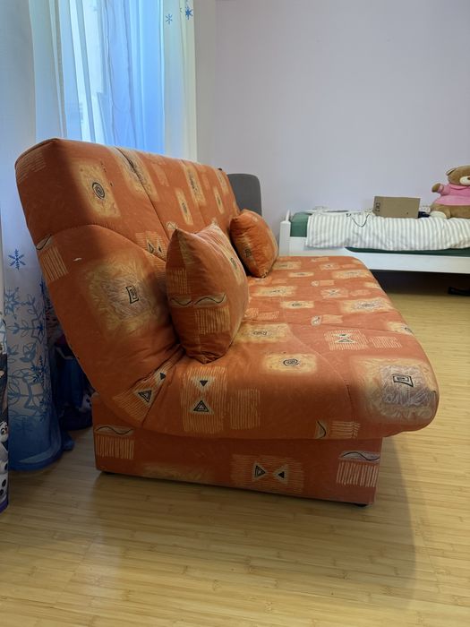 Canapea extensibila portocalie