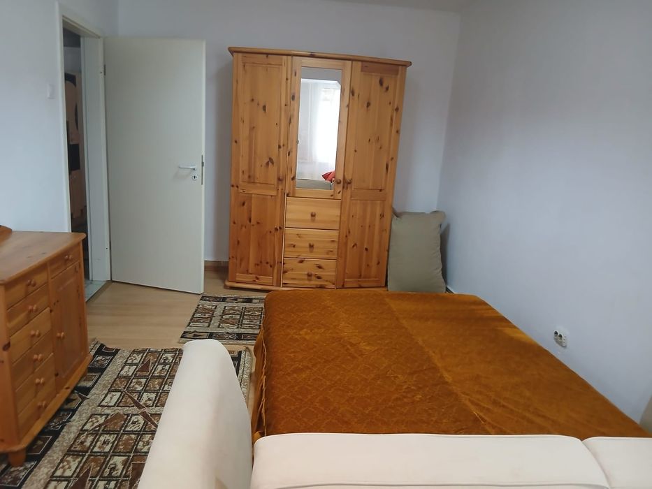 Apartament cu doua camere de inchiriat