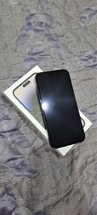 Продам Айфон 14 про макс