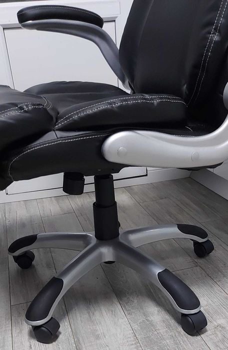 scaun directorial (de birou)