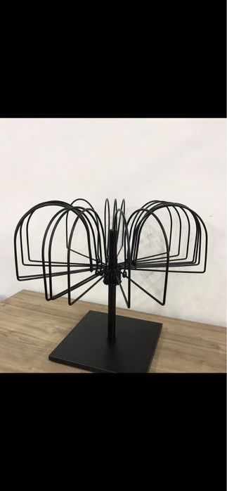 Стойка для шапок