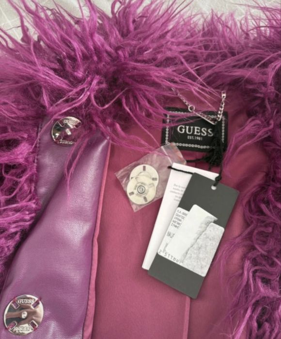 Haina de Blana Guess Originala noua cu eticheta