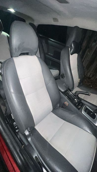 Volvo c30 2.4d 2008 sau dezmembrez la cerere cat mai mare !!!!!