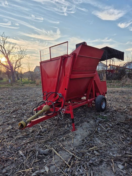 Culegatoare porumb Sip Tornado 40 pe un rand recent recondiționata