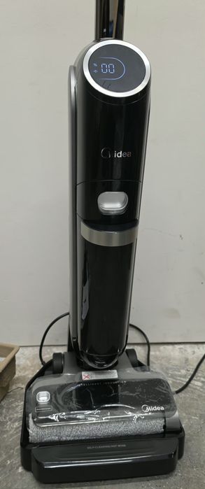 Правостояща прахосмукачка Midea  MX10EUBK 2v1 220w