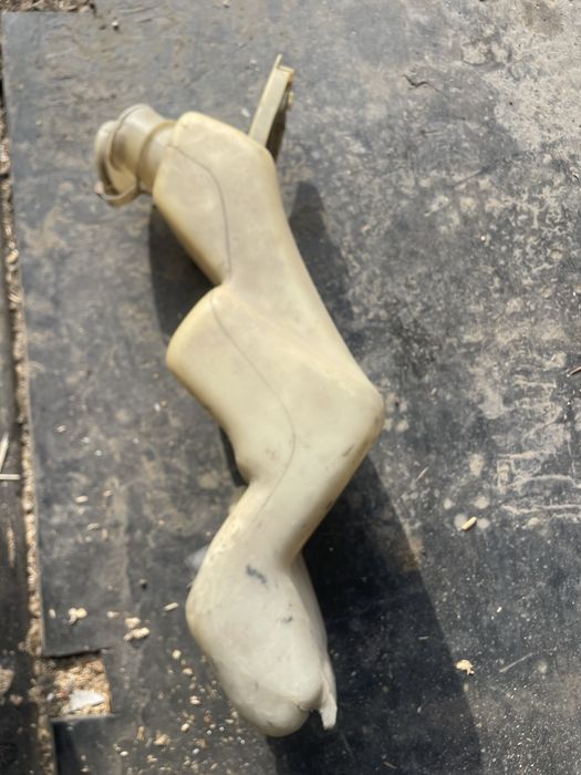 Бочок для бмв продам бочок омывателя