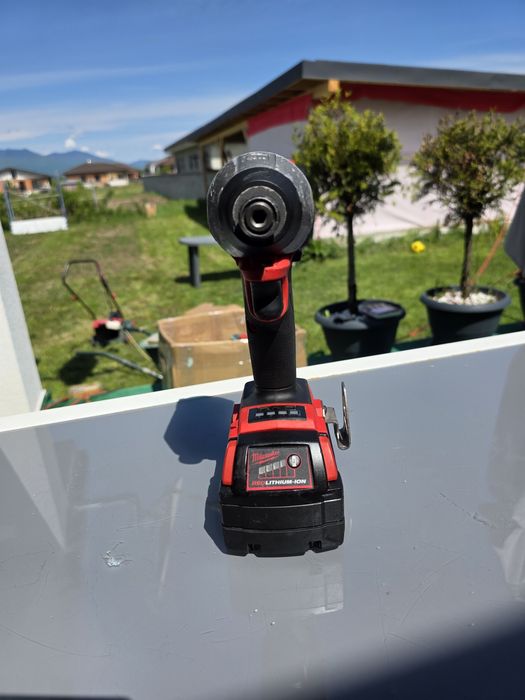 Pistol impact biți Milwaukee M18 FID 2