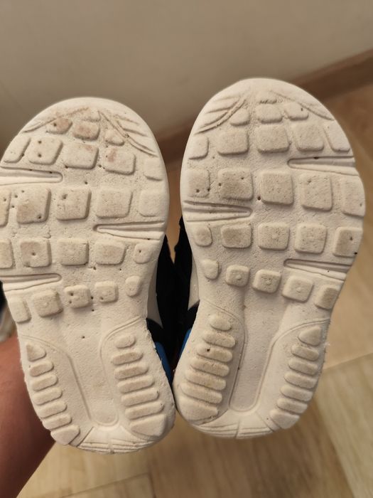 Маратонките Clibee