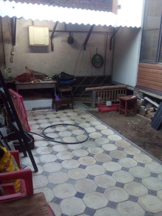 Дом продаётся,два этажа +подвал,уличный подвал.120кв.