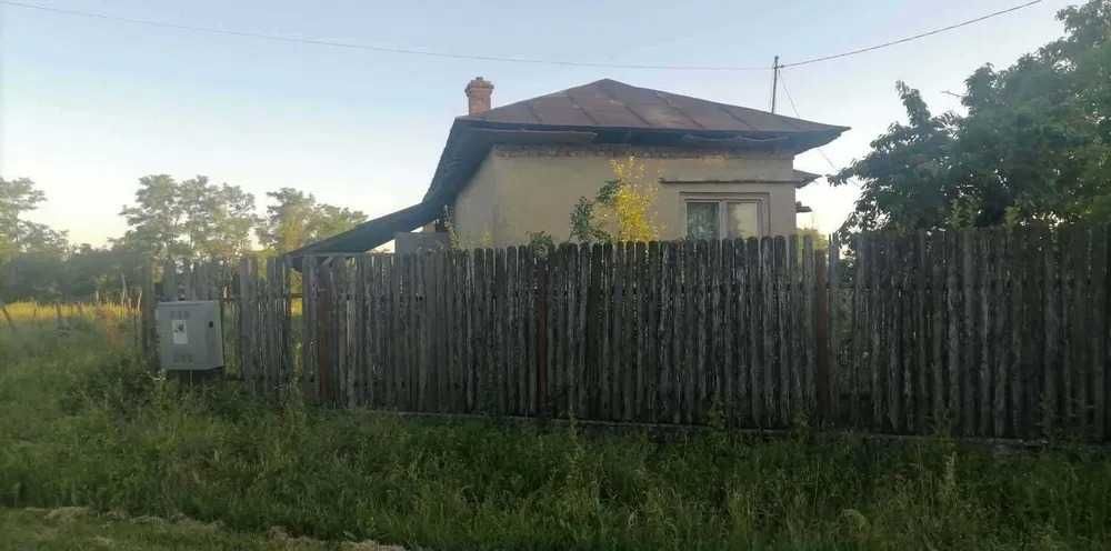Casă + Teren 2700 mp Intravilan | Cocorăștii Colț (Satul de Sus)
