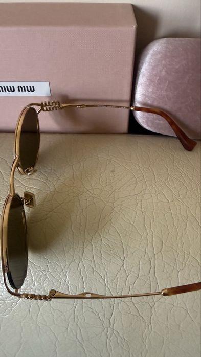 Miu Miu Оригинални дамски очила