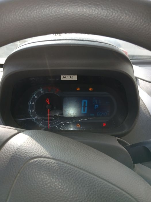 Cobalt oq rangda 20022 Manzil samarqand