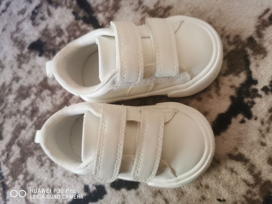 Бебешки обувки...