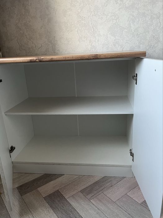 Срочно прадам шкаф