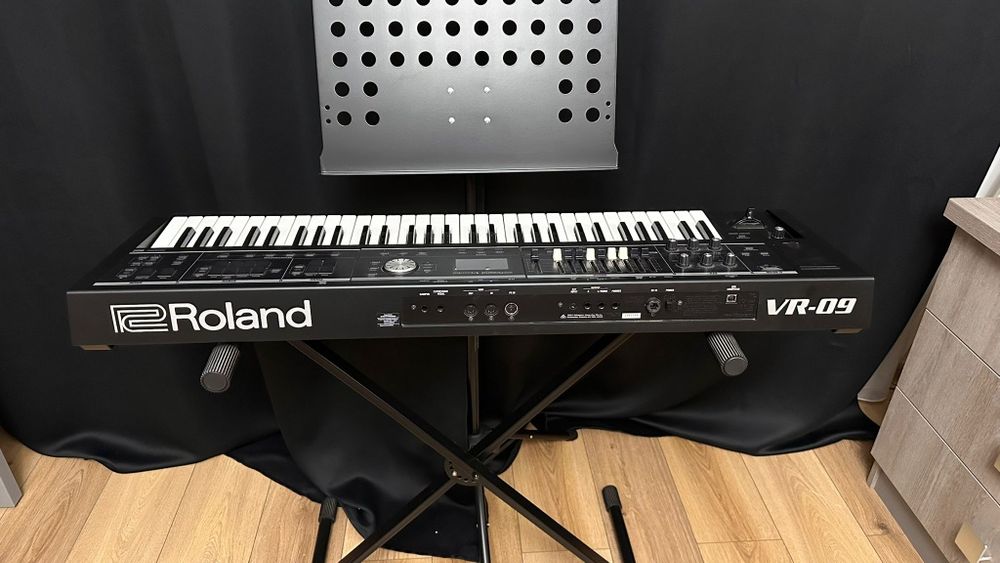 Roland VR-09 V-Combo B