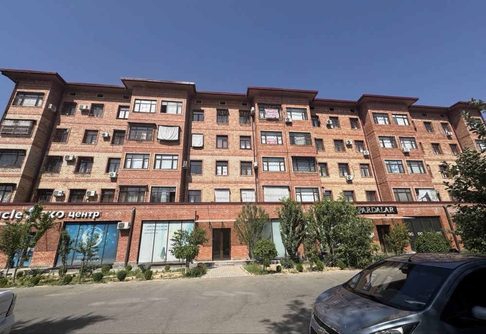 Ижарачилари бор нотурар жой / Продается нежилое помещение с арендатора