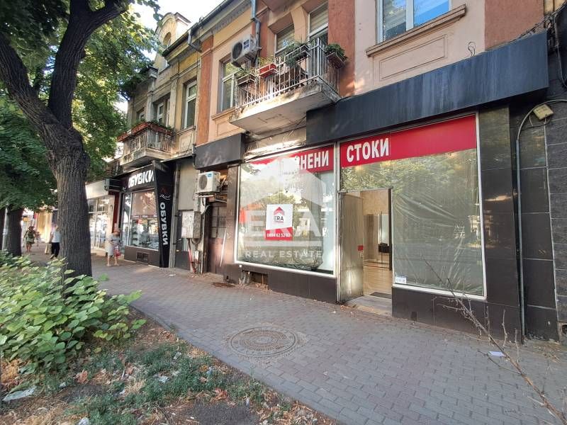 Дава се под наем Магазин в Варна, Център - 50 кв.м за 1125 € - Снимка #1