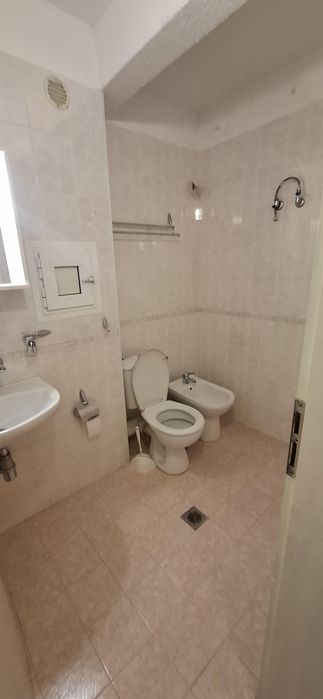Дава се под наем Тристаен апартамент в София, Гео Милев - 67 кв.м за 747.66 € - Снимка #8