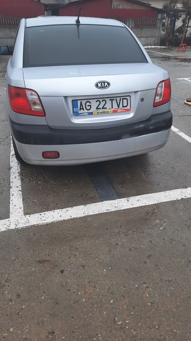 Vând Kia Rio 2008