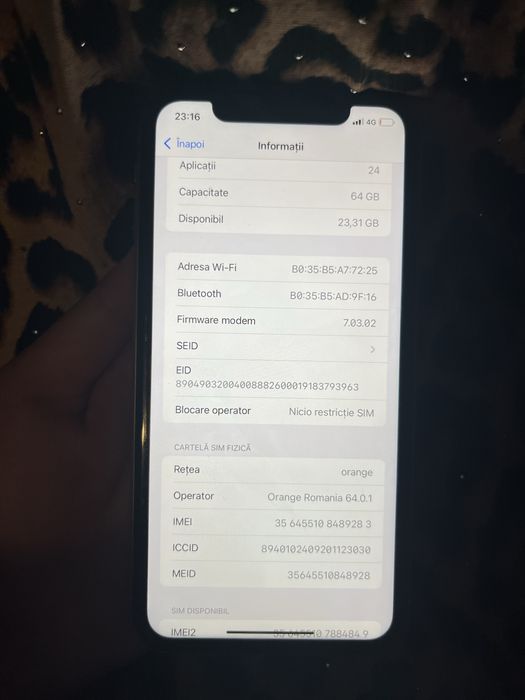 Iphone xr whitee