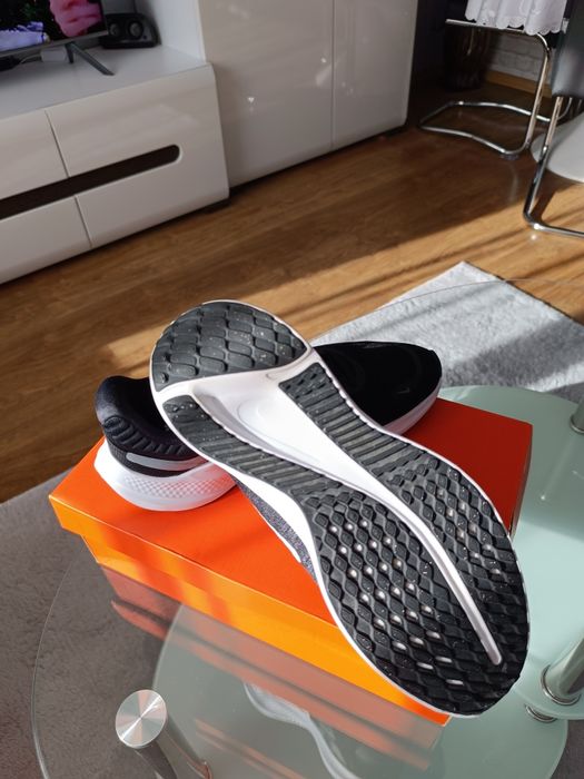 Nike Running EST 1972