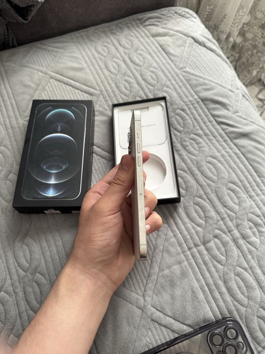 iPhone 12 Pro Max 128гб в идеальном состоянии