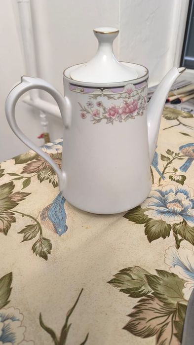 Очень красивый сервиз