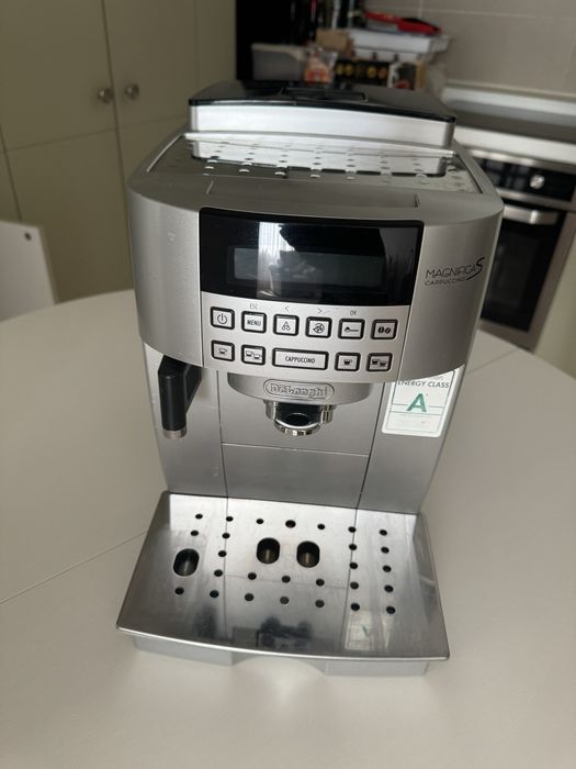 Кофемашина delinghi