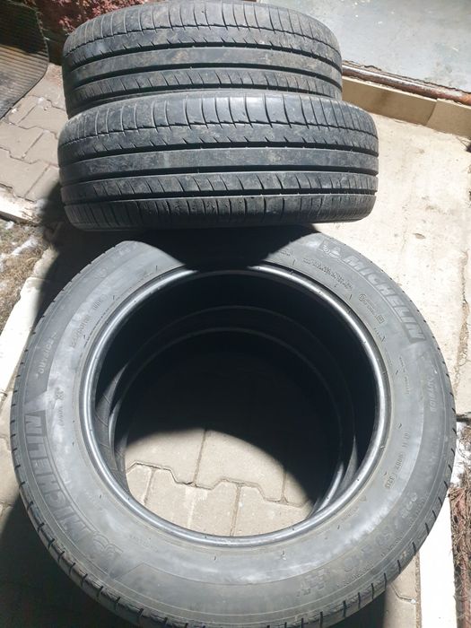 Продам шины R 18