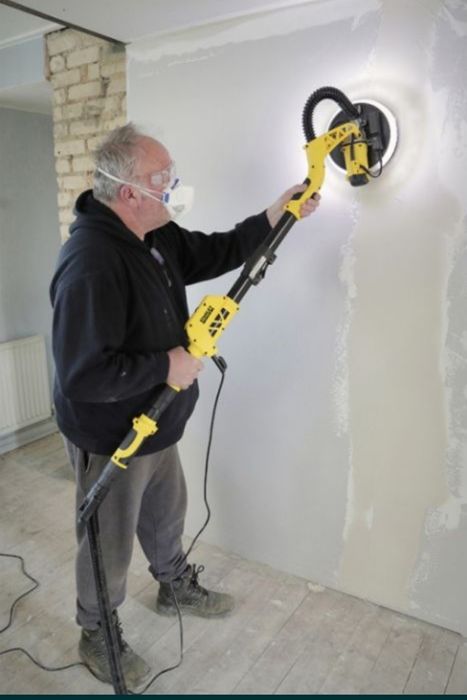 ПРОМОЦИЯ.Жираф за шлайфане на стени и тавани Stanley FatMax SFMEE500S