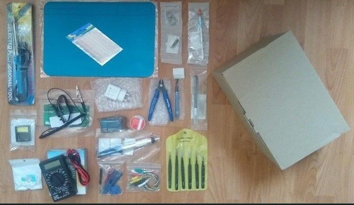 Kit cu 54 unelte profesionale pentru depanari in Electronica si GSM