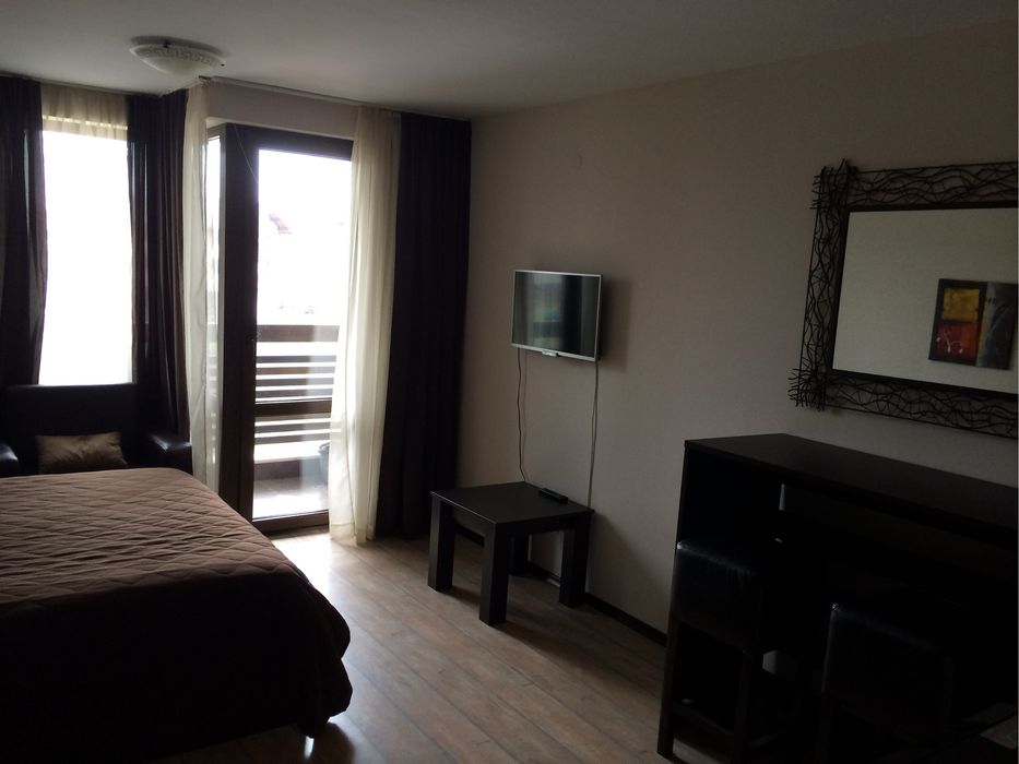 Давам под наем обзаведено студио к-с " Алпин Лодж "